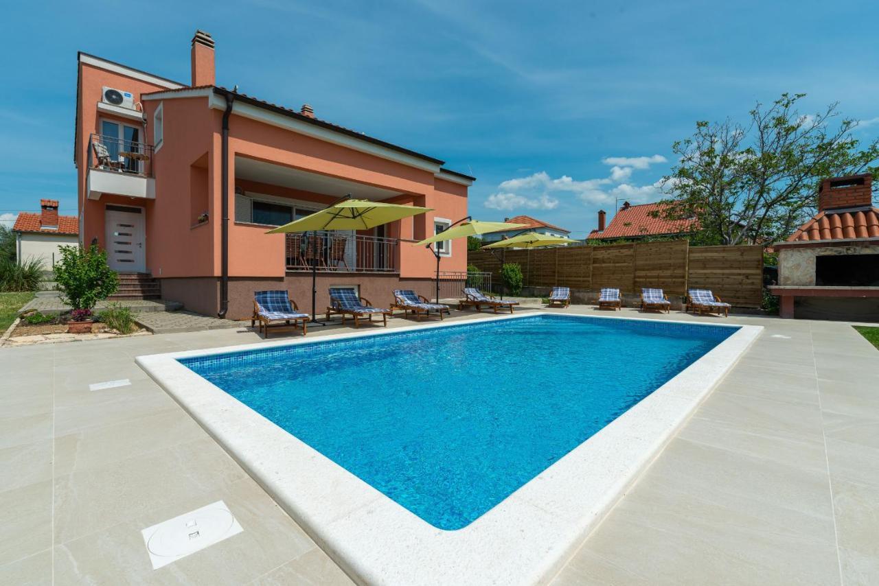 Solis Zadarvillas Vila *